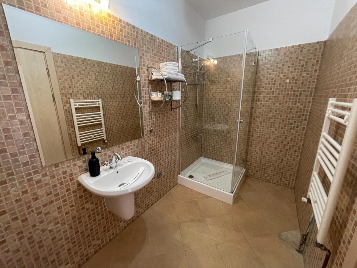Апартаменты Kyra Luxury Penthouse Синая Экстерьер фото
