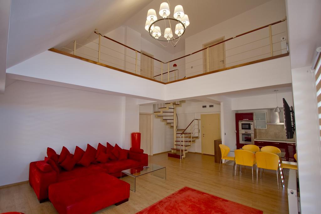 Апартаменты Kyra Luxury Penthouse Синая Экстерьер фото